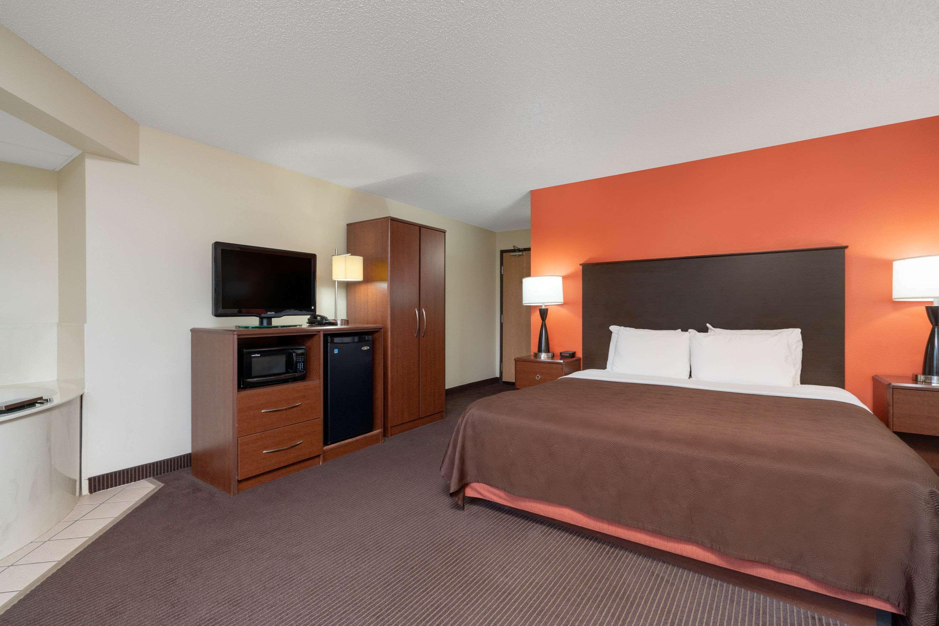 Americinn By Wyndham Coon Rapids Esterno foto